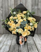 Букет цветов из:  Розы и Лизиантусы в Дондуковском