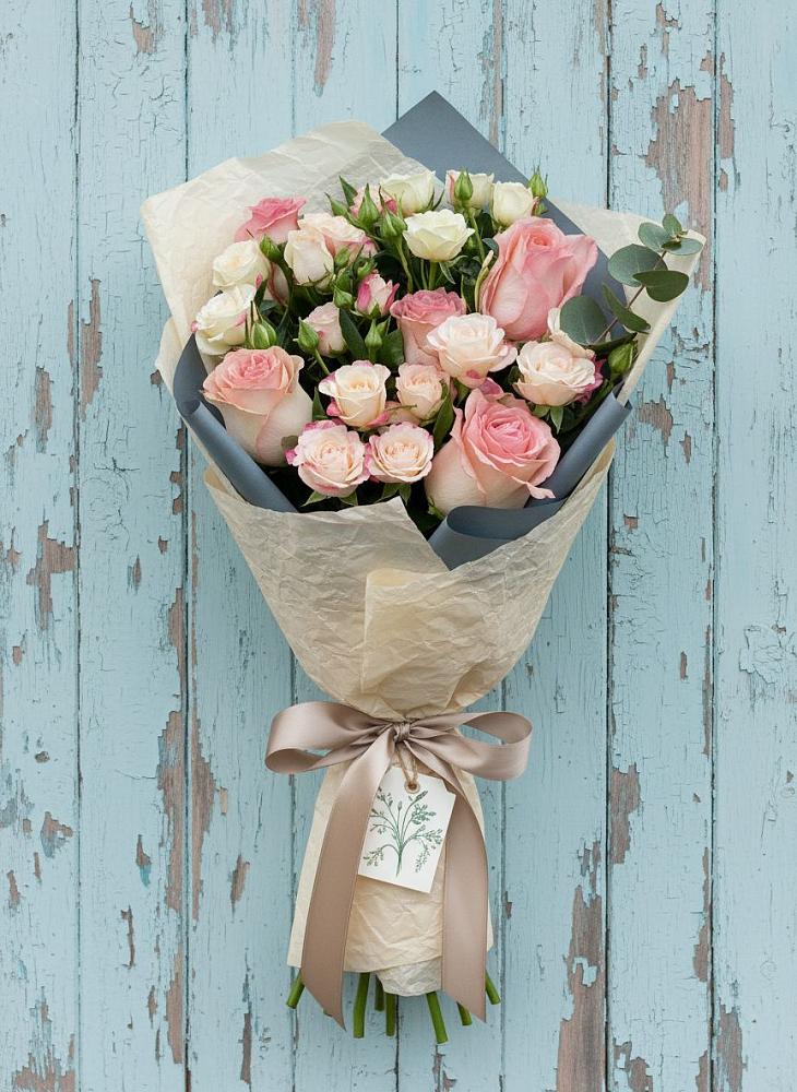 Букет цветов из: Розы в Дондуковском