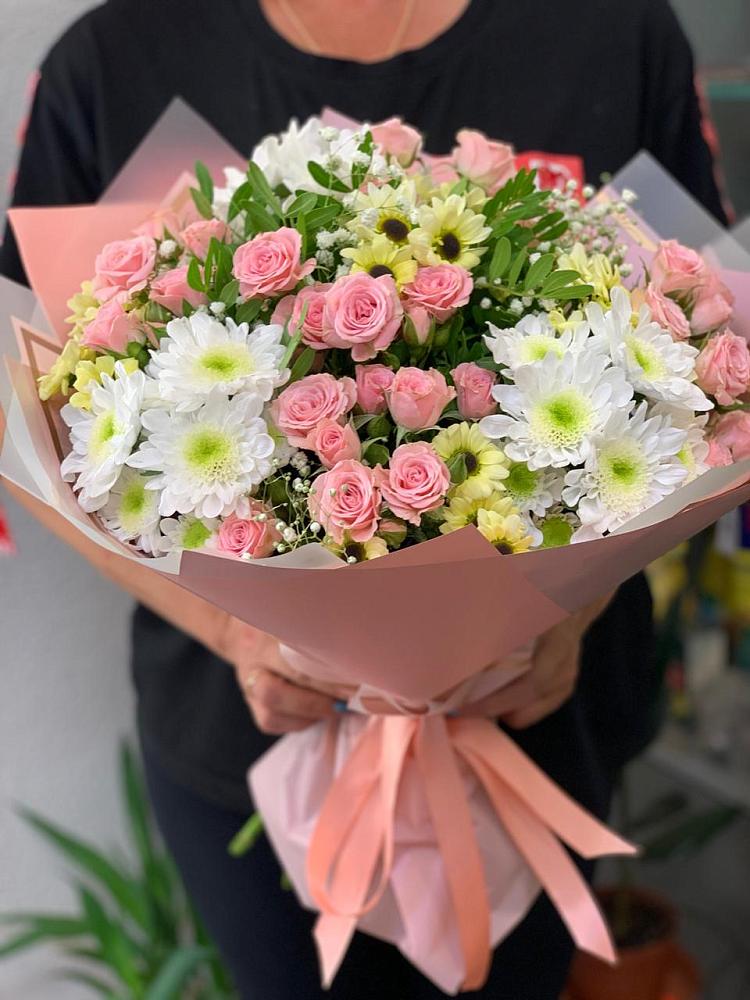 Букет цветов из: Розы и Хризантемы в Дондуковском