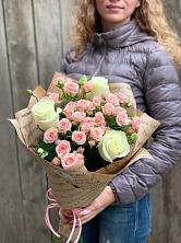 Букет цветов из:  Розы в Дондуковском
