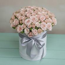 Цветочная композиция из Розы в шляпной коробке в Дондуковском