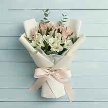 Букет цветов из:  Альстромерии в Дондуковском