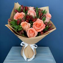 Букет цветов из:  Розы и Альстромерии в Дондуковском