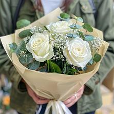 Букет цветов из:  Розы в Дондуковском