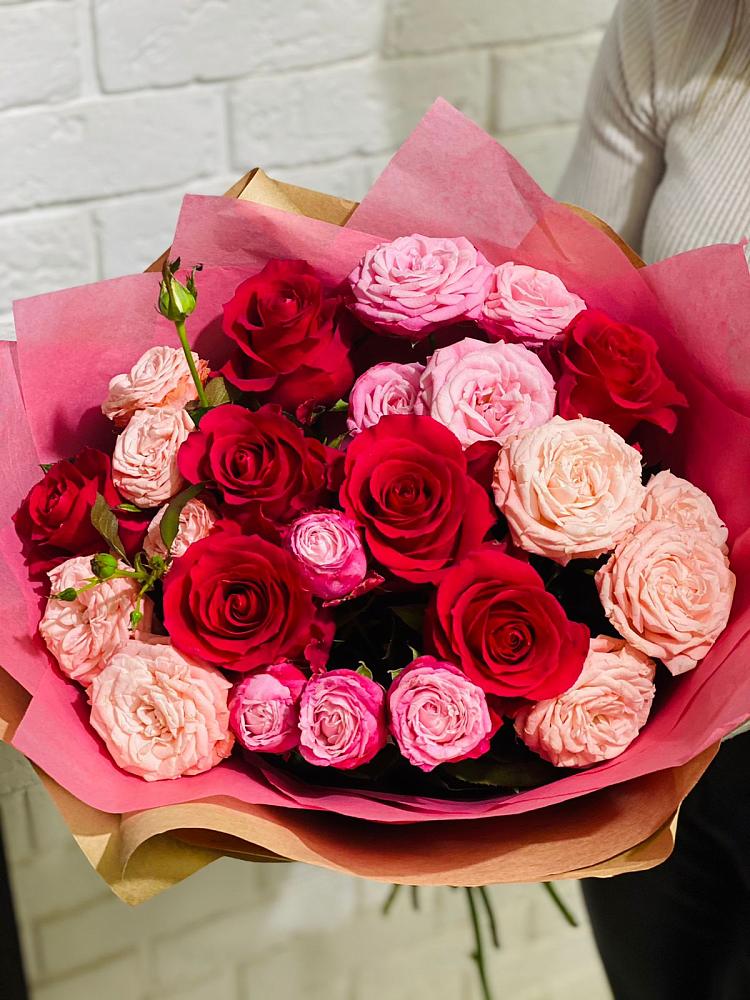 Букет цветов из: Розы в Дондуковском