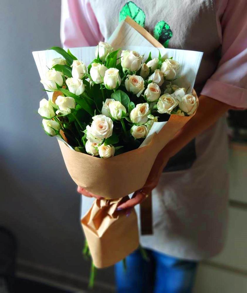 Букет цветов из: Розы в Дондуковском