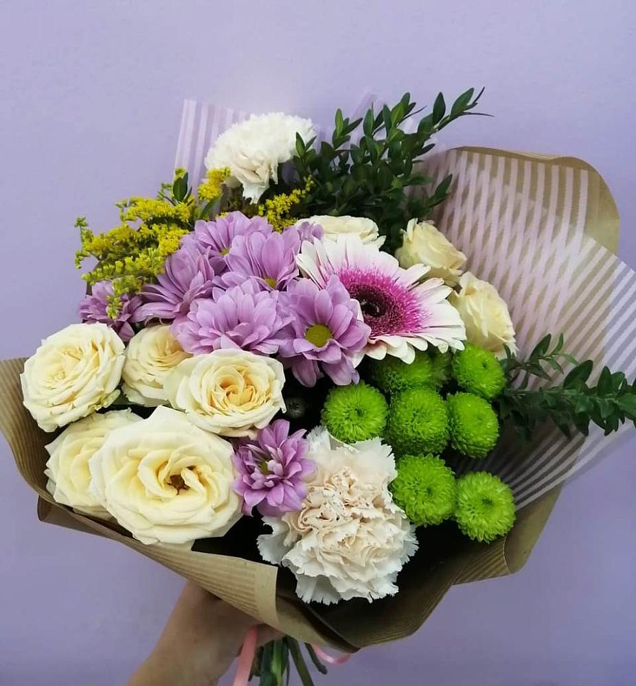 Букет цветов из: Хризантемы, Розы, Гвоздики и Герберы в Дондуковском