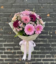 Букет цветов из:  Герберы и Хризантемы #REPLACE_PRED# Дондуковском