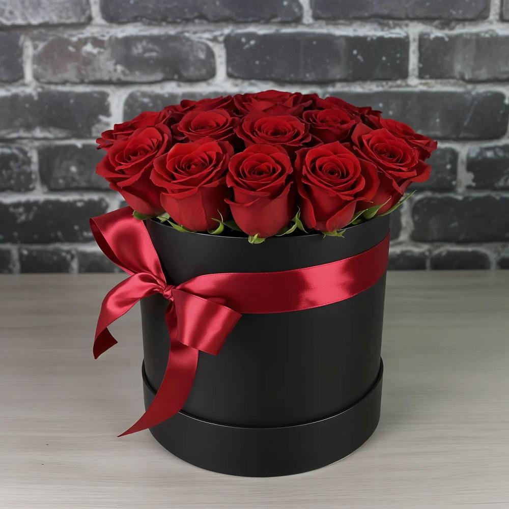 Цветочная композиция из Розы в шляпной коробке в Дондуковском