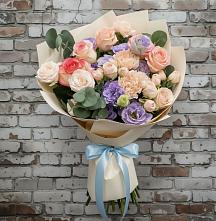 Букет цветов из:  Розы, Лизиантусы и Гвоздики в Дондуковском