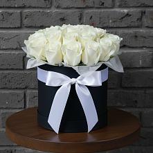 Цветочная композиция из Розы в шляпной коробке в Дондуковском